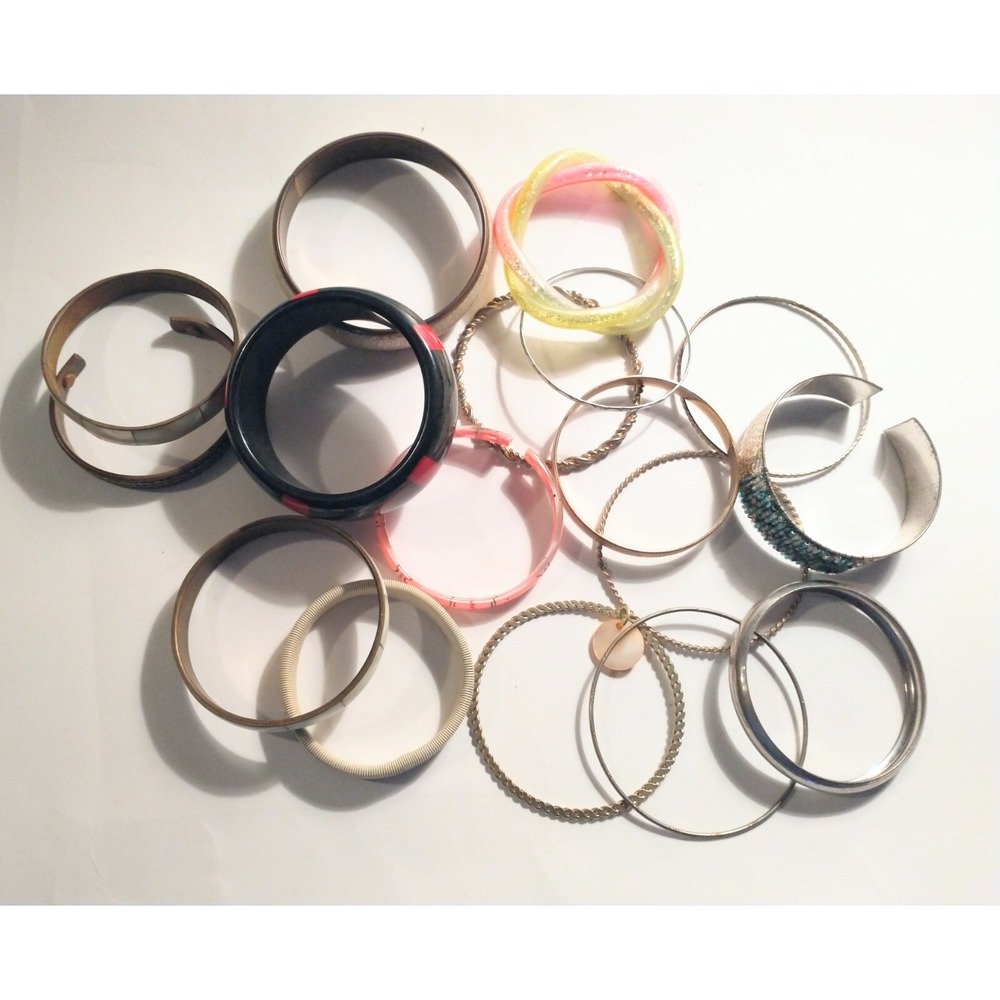 Vintage Bangle Bracelets Lot of 17 Multi Colors Textures Resin Metal Cuffs